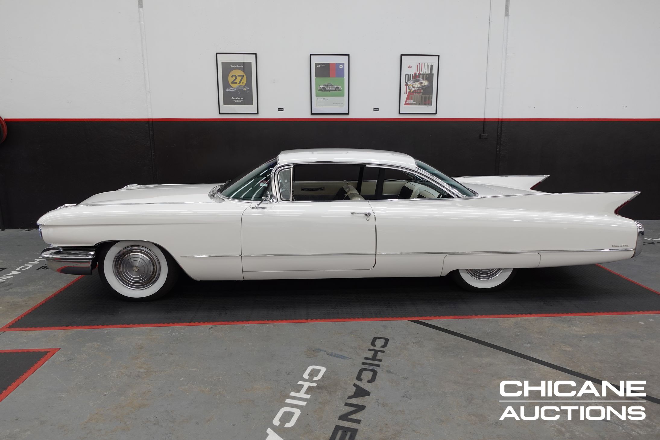1960 CADILLAC-17