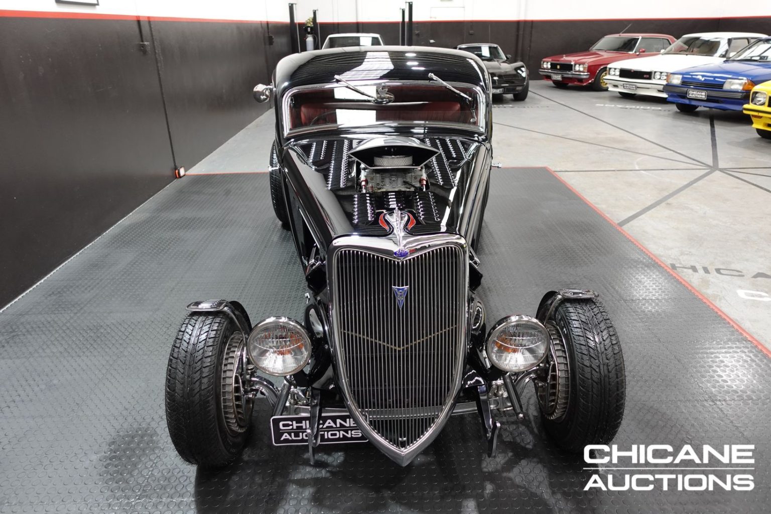 1934 FORD 5 WINDOW V8 COUPE - 1135 - CHICANE AUCTIONS
