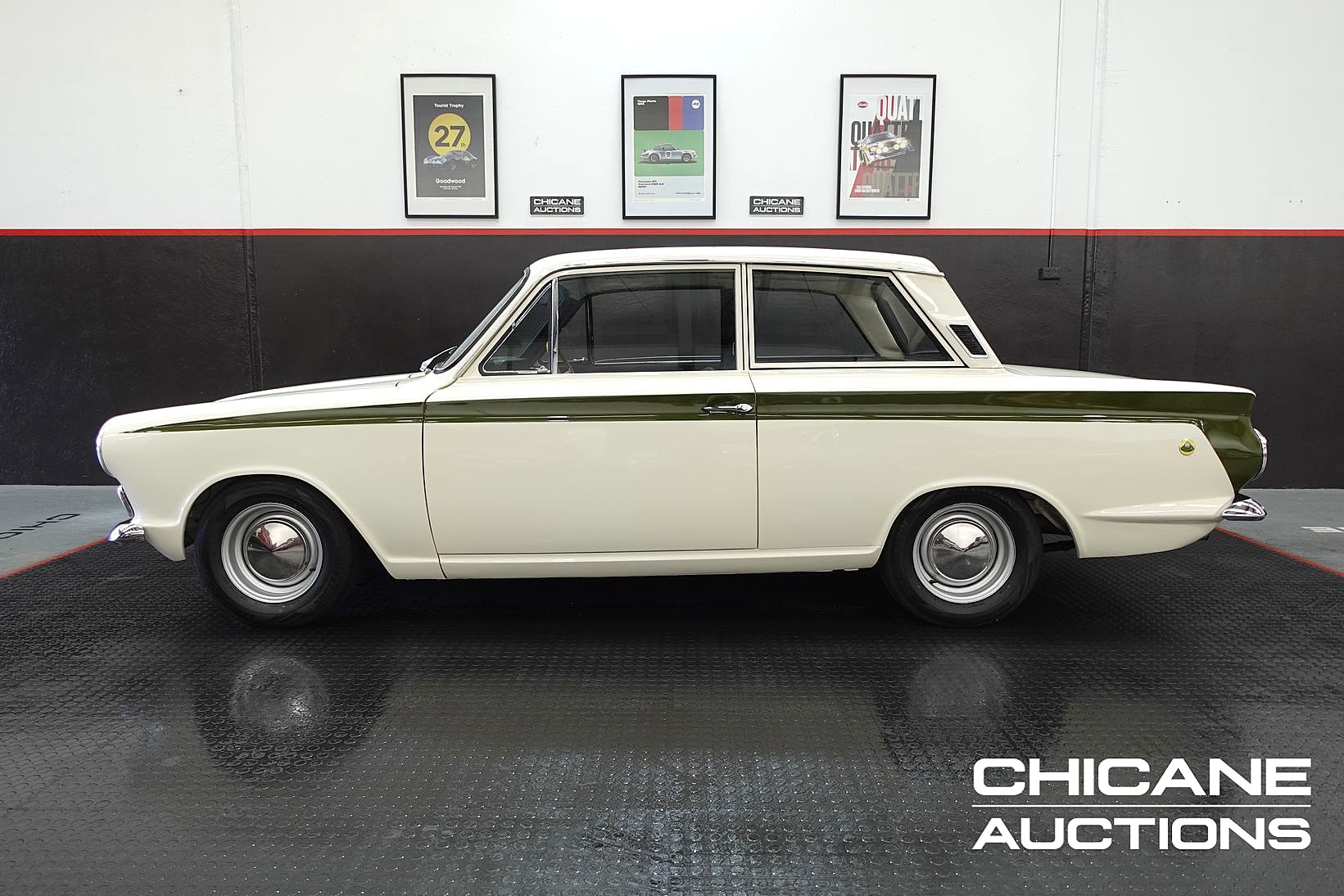 1195 – 1966 FORD LOTUS CORTINA-006